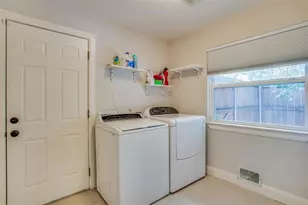 2824 W Kiest Blvd, Dallas, TX 75233 - Photo 12
