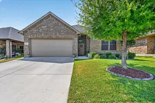 5817 Stream Dr, Fort Worth, TX 76137 - Photo 2