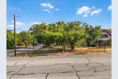 2501 E Vickery Boulevard, Fort Worth, TX 76105 - Photo 10