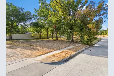 2501 E Vickery Boulevard, Fort Worth, TX 76105 - Photo 14