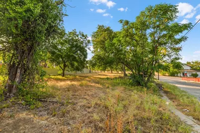 2501 E Vickery Boulevard, Fort Worth, TX 76105 - Photo 12