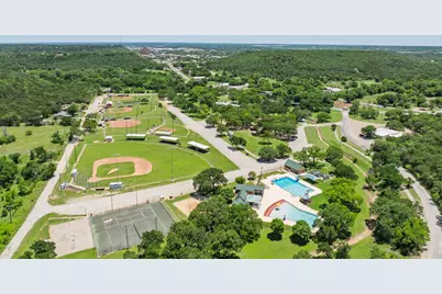 130 Long View Drive, Mineral Wells, TX 76067 - Photo 6