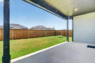 1301 Espada St, Fort Worth, TX 76052 - Photo 2