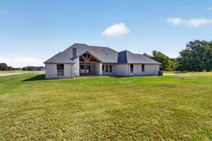 129 Heritage Springs Dr, Weatherford, TX 76087 - Photo 38