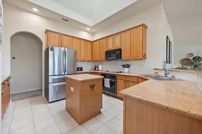 8821 Mallory Court, Waxahachie, TX 76065 - Photo 4