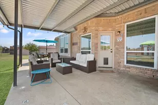 8821 Mallory Ct, Waxahachie, TX 76065 - Photo 18