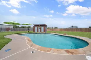 8821 Mallory Ct, Waxahachie, TX 76065 - Photo 16