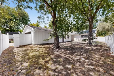 516 Clover Lane, Garland, TX 75043 - Photo 30