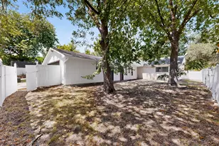 516 Clover Ln, Garland, TX 75043 - Photo 30