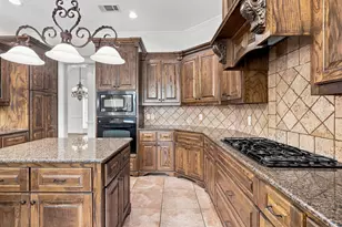18121 Langford Lane, Talty, TX 75126 - Photo 14
