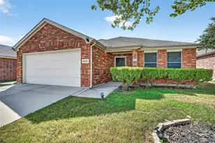 6241 Trinity Creek Dr, Fort Worth, TX 76179 - Photo 2
