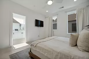 427 W 10th St, Dallas, TX 75208 - Photo 20