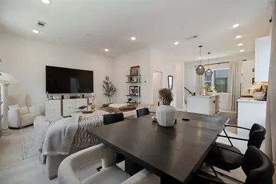 427 W 10th Street #601, Dallas, TX 75208 - Photo 8