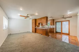 3014 Friendswood Dr, Arlington, TX 76013 - Photo 2