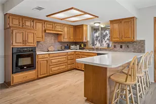 1105 Wood Creek Cir, Flower Mound, TX 75028 - Photo 10