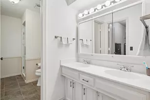 1105 Wood Creek Cir, Flower Mound, TX 75028 - Photo 12