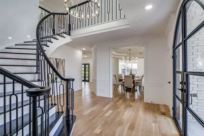 200 Krohn Court, Irving, TX 75038 - Photo 2