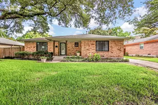 2510 Pinebluff Dr, Dallas, TX 75228 - Photo 1