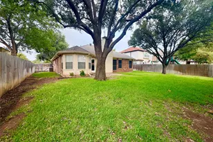 2220 W Brooklake St, Denton, TX 76207 - Photo 18