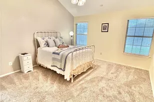 2220 W Brooklake St, Denton, TX 76207 - Photo 12
