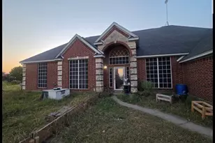 2727 W Ridgeview Circle, Kaufman, TX 75142 - Photo 2