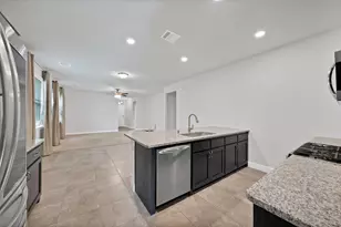 7001 Dandelion Dr, Little Elm, TX 76227 - Photo 18