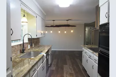 208 Opal Street, Hewitt, TX 76643 - Photo 8