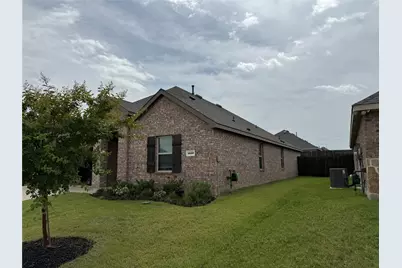 1602 Maple Ridge Drive, Princeton, TX 75407 - Photo 6