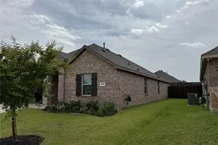 1602 Maple Ridge Dr, Princeton, TX 75407 - Photo 6