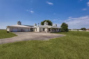 77 Hidden Lakes Blvd, Gunter, TX 75058 - Photo 2