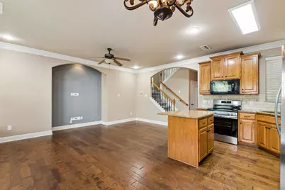 2940 Europa Drive, Grand Prairie, TX 75052 - Photo 6