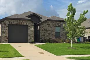1416 Waverley Dr, Greenville, TX 75402 - Photo 1