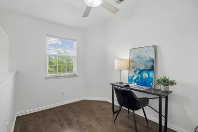 2113 Parkview, Carrollton, TX 75006 - Photo 10