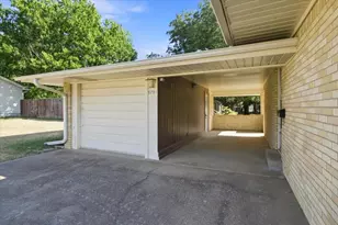 1713 E Mildred St, Sherman, TX 75090 - Photo 34