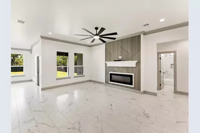 716 E Jefferson Street, Waxahachie, TX 75165 - Photo 4
