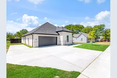 716 E Jefferson Street, Waxahachie, TX 75165 - Photo 2