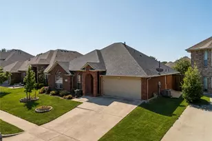 2720 Calico Rock Dr, Fort Worth, TX 76131 - Photo 2