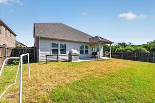 447 Crystal Clear Ln, Princeton, TX 75407 - Photo 26