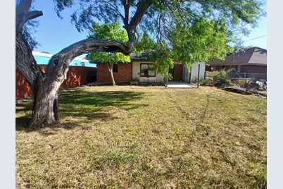 310 W 10th Street, Los Fresnos, TX 78566 - Photo 10