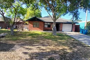 310 W 10th St, Los Fresnos, TX 78566 - Photo 2