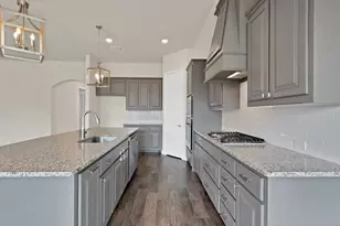 1247 Coneflower Dr, Frisco, TX 75033 - Photo 2