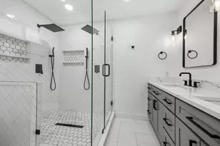 6718 Kingsbury Dr, Dallas, TX 75231 - Photo 20