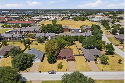 1507 Saddle Creek Court, Granbury, TX 76048 - Photo 30