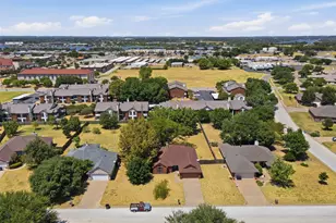 1507 Saddle Creek Ct, Granbury, TX 76048 - Photo 30