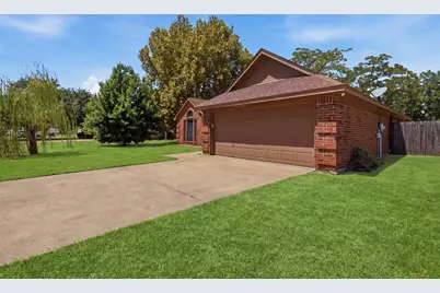 1507 Saddle Creek Court, Granbury, TX 76048 - Photo 34