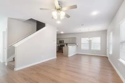 9910 Ironhorse Drive, Dallas, TX 75227 - Photo 6
