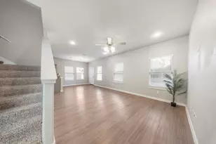 9910 Ironhorse Dr, Dallas, TX 75227 - Photo 4