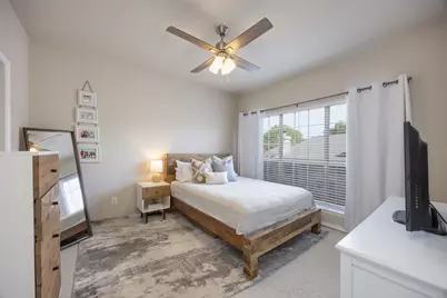 7151 Gaston Avenue #910, Dallas, TX 75214 - Photo 12