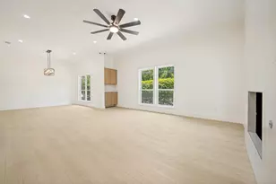 2514 Danny Ln, Farmers Branch, TX 75234 - Photo 10