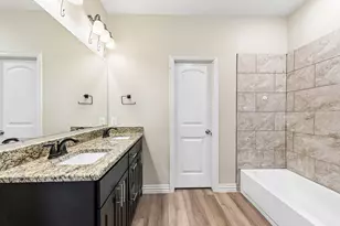 1918 Avenue D, Grand Prairie, TX 75051 - Photo 24